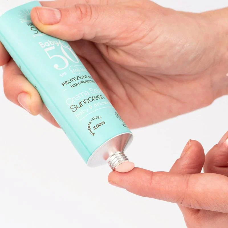 Officina Naturae – Cremă de protecție solară pentru copii și piele sensibilă SPF 50